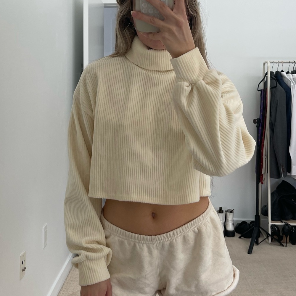 Adika White Cropped Sweater